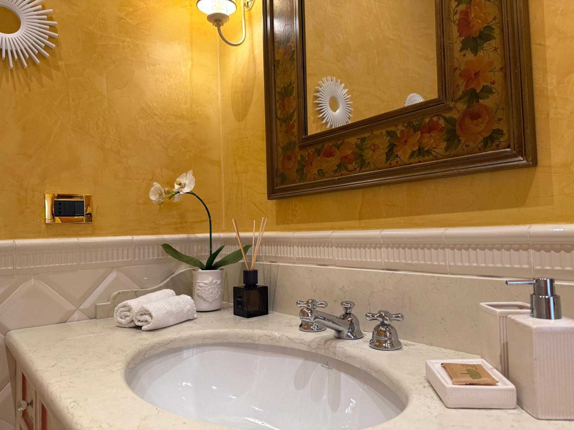Belle Ile Lake View Suite Cadenabbia Buitenkant foto